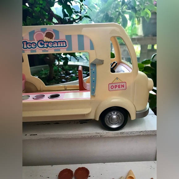 Calico Critters Ice Cream Truck Vehicle Accessories Vehicle Toy Playset Food - Picture 10 of 16